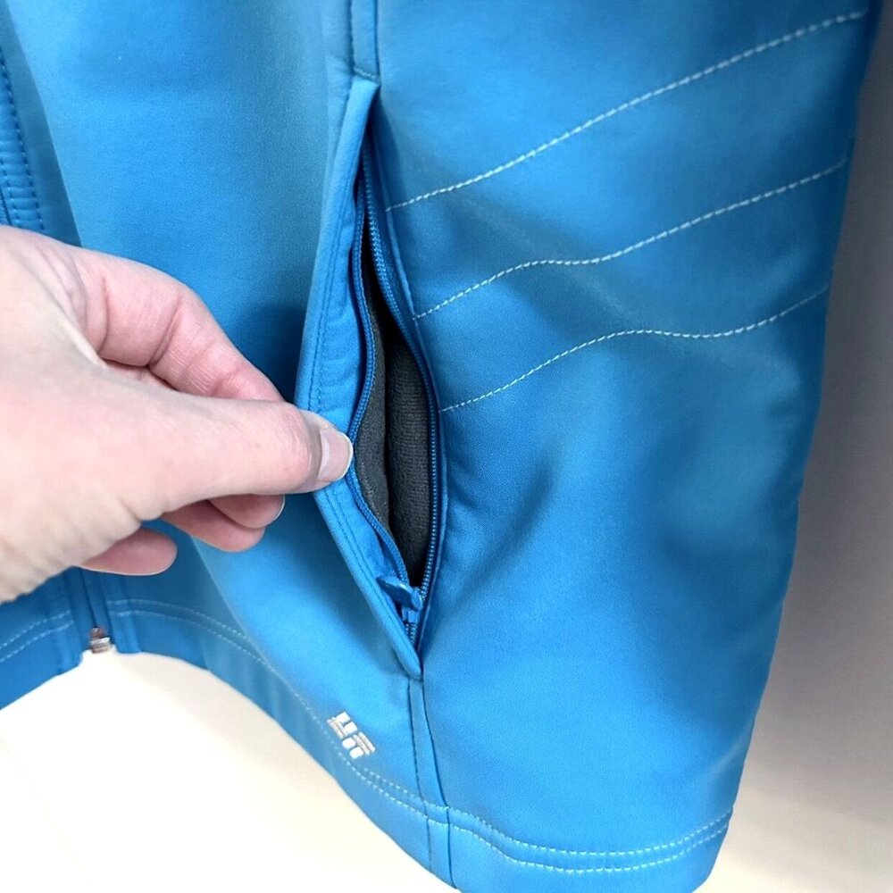 Sold Columbia Bright Blue Soft Shell Omni-Shield Active Zipper Jacket Size L - Picture 5 of 9
